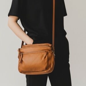 MARTA PONTI PORTUAL BROWN LEATHER CROSSBODY BAG